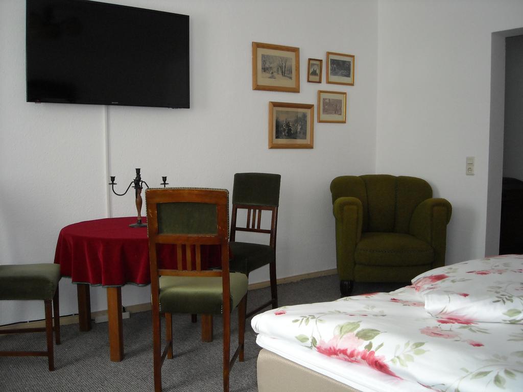 Ferienwohnung Auf Ehem. Alten Bauernhof Liebenwalde Exterior foto